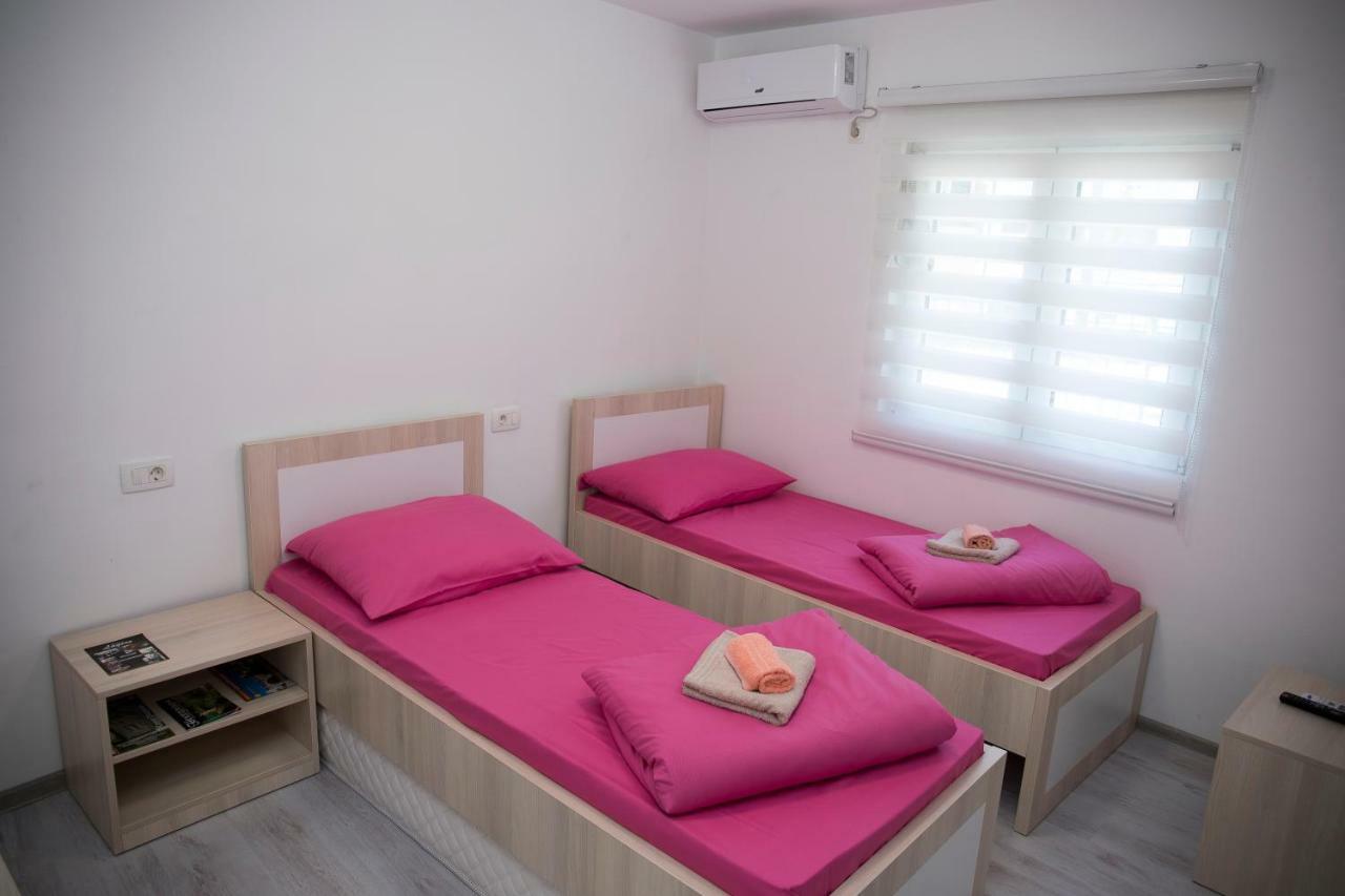 Appartement Tiryaki à Mostar Extérieur photo